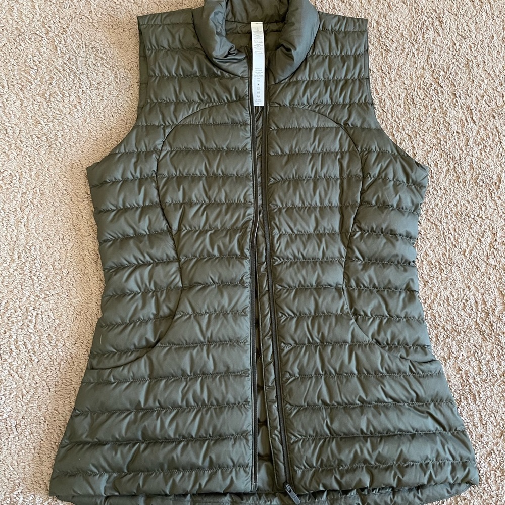 lululemon athletica Olive Green Puffer Vest